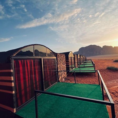 Wadi Rum Shooting Stars Camp Exterior photo