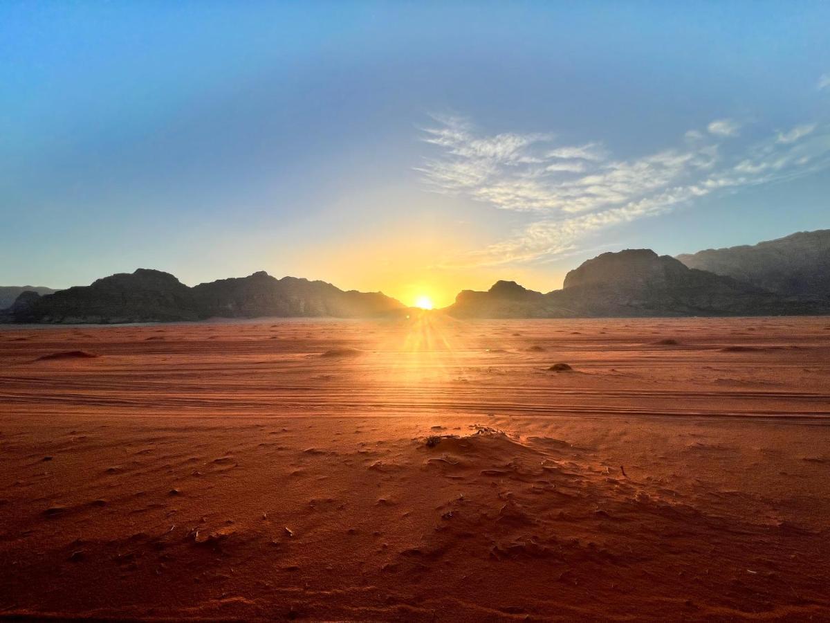 Wadi Rum Shooting Stars Camp Exterior photo