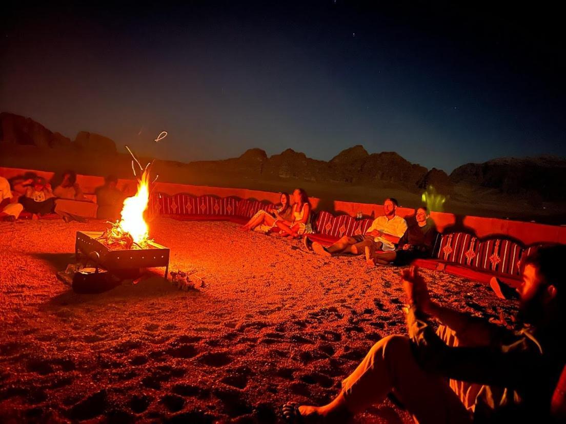 Wadi Rum Shooting Stars Camp Hotel Exterior photo