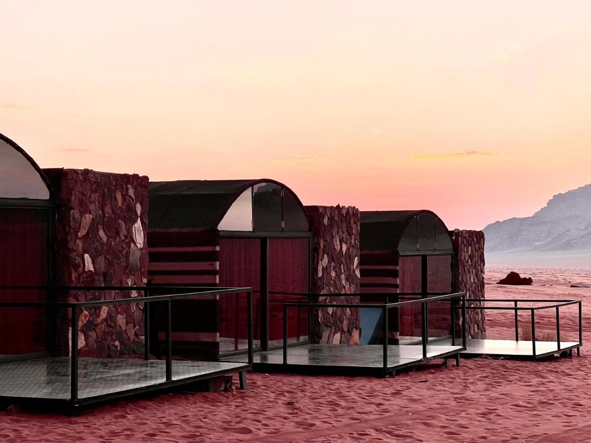 Wadi Rum Shooting Stars Camp Exterior photo