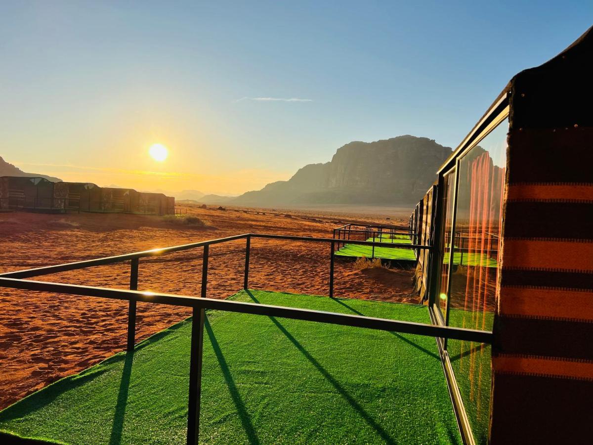 Wadi Rum Shooting Stars Camp Hotel Exterior photo