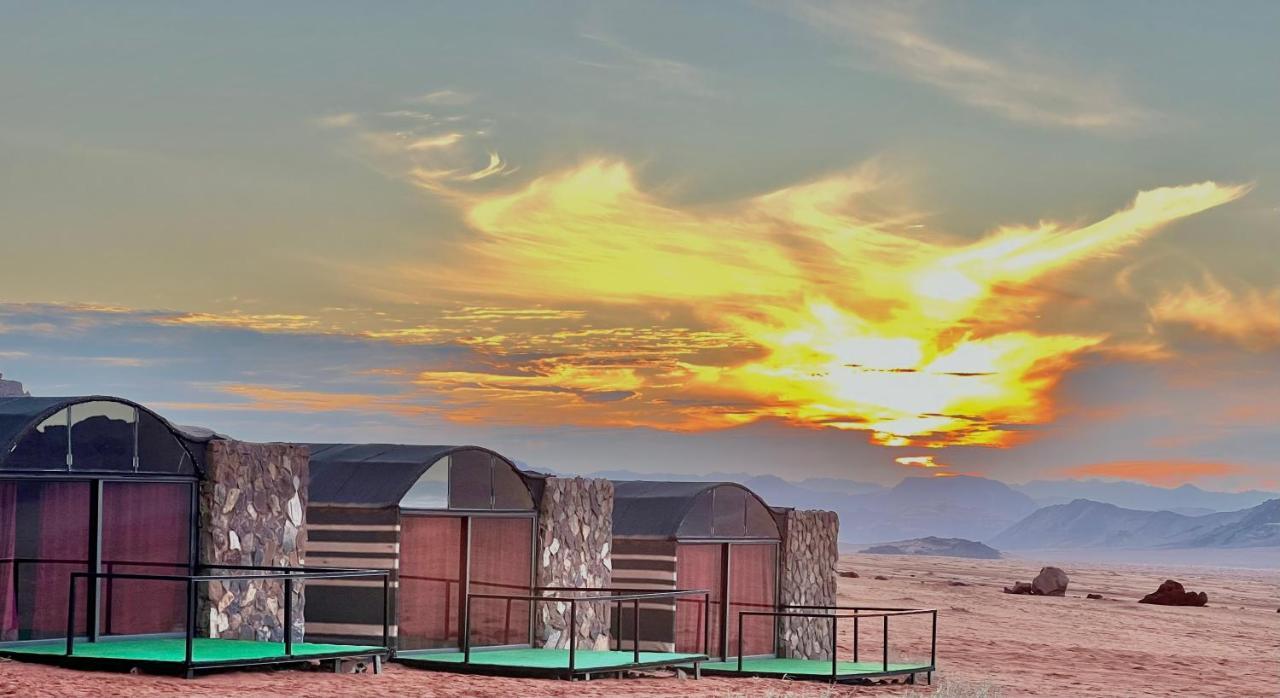 Wadi Rum Shooting Stars Camp Hotel Exterior photo