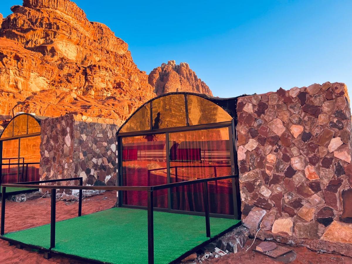 Wadi Rum Shooting Stars Camp Exterior photo