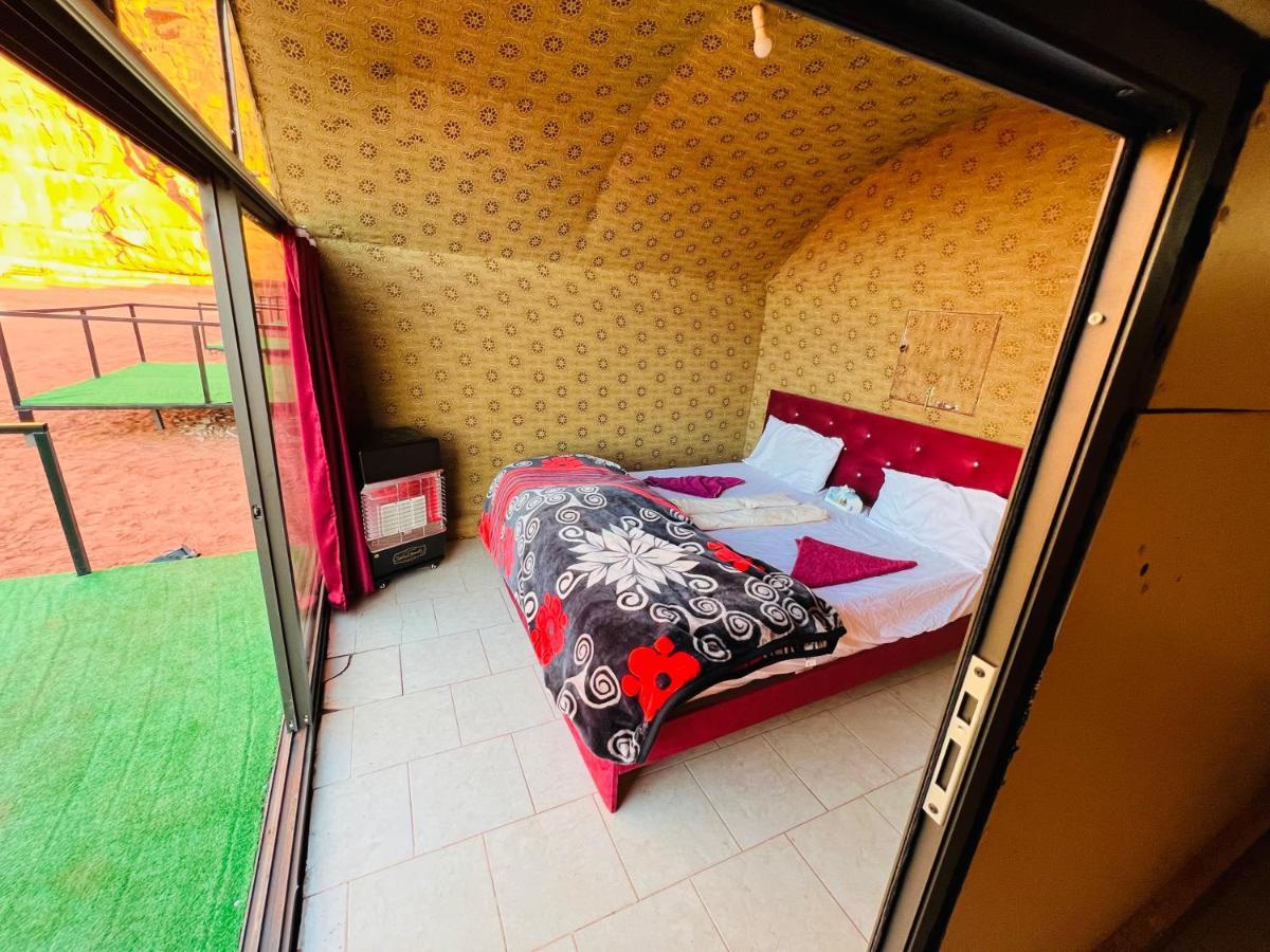 Wadi Rum Shooting Stars Camp Exterior photo