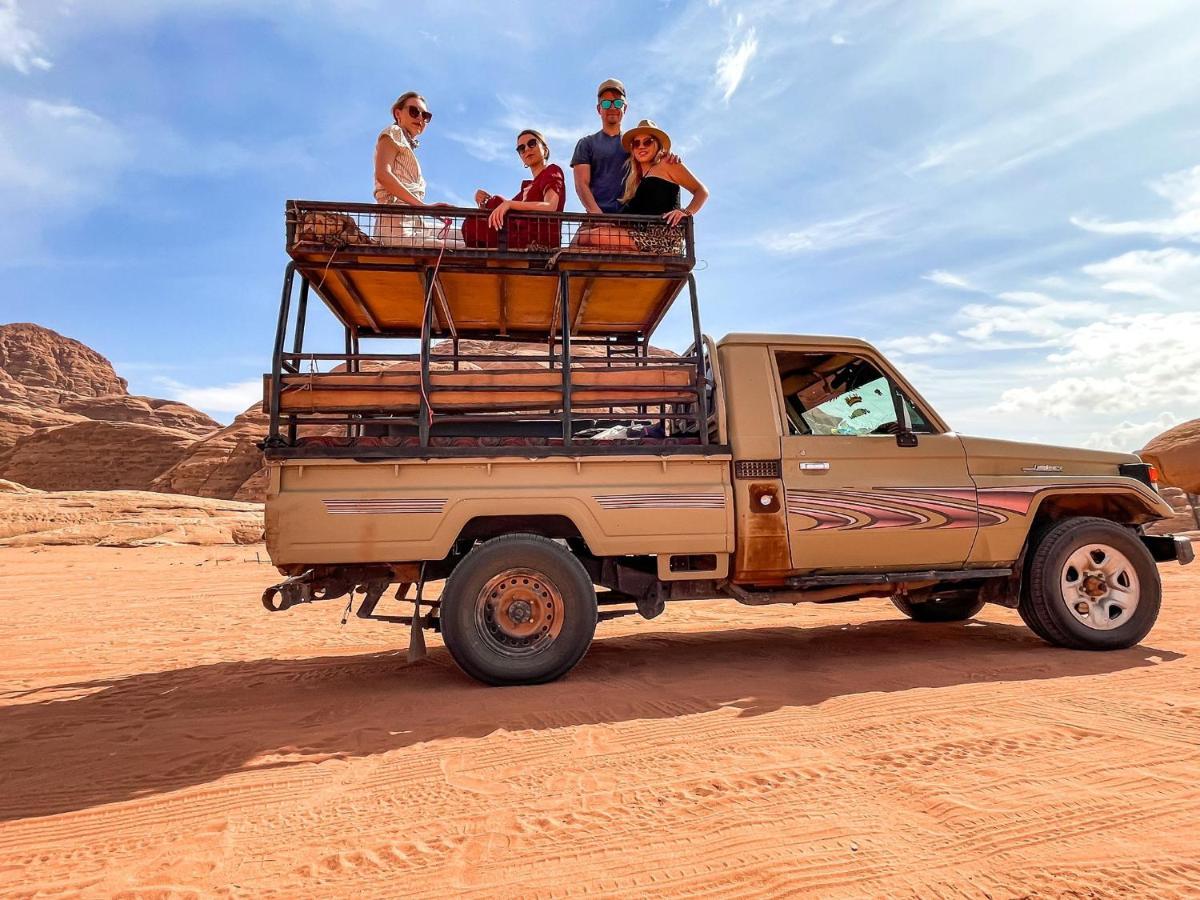 Wadi Rum Shooting Stars Camp Exterior photo